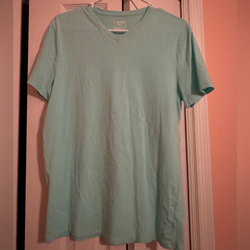 Men's Apt. 9 Premier Flex Short Sleeve V-Neck Tee
